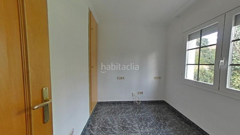 Foto b7a34551-9479-44a4-b216-5b9c16c13d1b. Pis a Montjuïc Girona