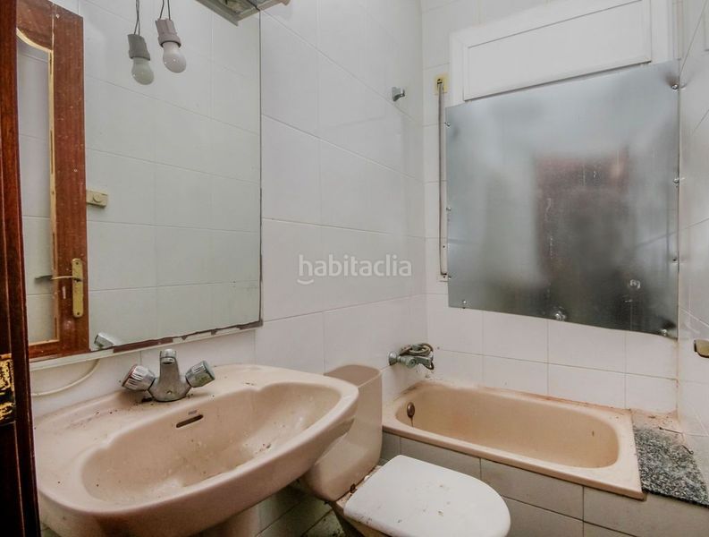 Foto ce8c3053-9b04-420a-b298-c09fbe223adf. Pis a les botigues de Sitges Sitges