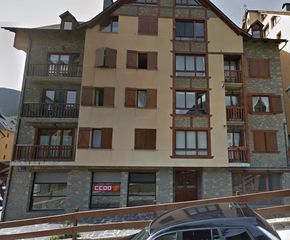Bauernhof  Calle montcorbisson. Local comercial en calle montcorbisson, vielha