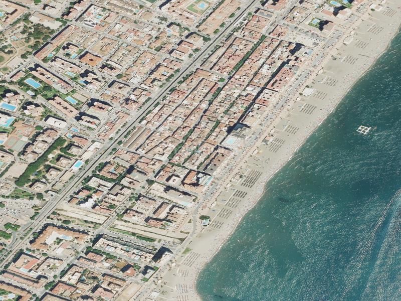 Foto fd472870-c43e-4316-b6af-f7ac208cc081. Edifici a Playa de los Boliches Fuengirola