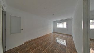 Flat  Calle ricard serrajordia. Piso en calle ricard serrajordia, viladecans