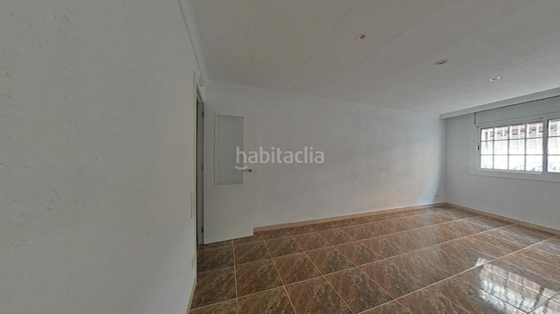 Foto cf32d491-6634-4b23-bad2-0ea730a92d6d. Pis a Centre Viladecans