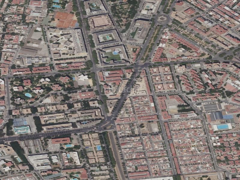 Foto 5fd43ac0-5f55-4935-86ca-9fe02b72ce70. Pis a Tiro de Línea Sevilla