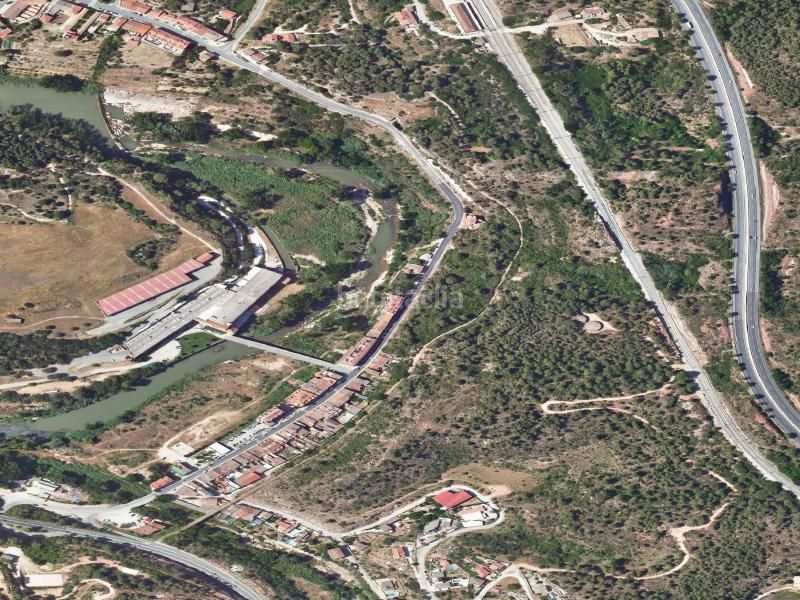 Foto b5356fb0-f917-455d-98f2-c1b141de11e9. Edifici a Castellbell i el Vilar