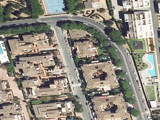 Appartamento  Avenida reina sofia. Piso con 1 plaza de garaje en tomares, sevilla