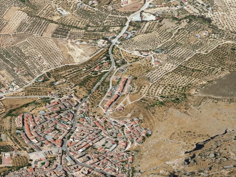 Foto ace5a03a-6ce7-4a2c-b0af-8935e38f7277. Edifici a Cogollos de la Vega