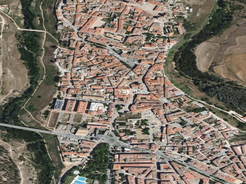 Foto 0da2f8c4-b51e-468f-b15e-00424f3496a8. Edificio conjunto de 2 viviendas en el mismo edificio , ávila en Arévalo