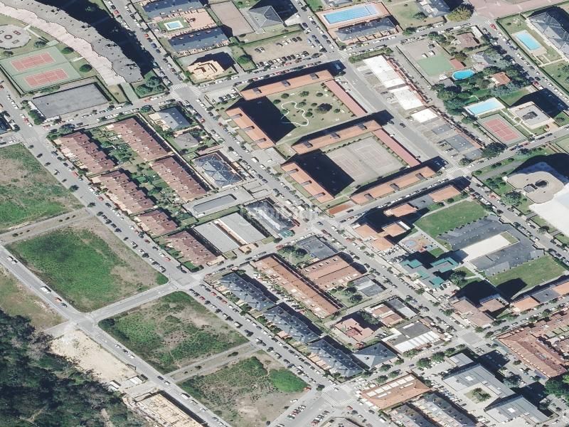 Foto b9b498b5-7aa1-41bd-ba9e-e0bce824c729. Pis a Zona Playa Laredo