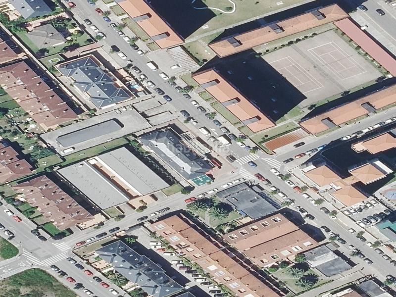 Foto edd78c05-46fd-49ba-b072-276794fbf0ba. Pis a Zona Playa Laredo