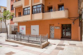 Bauernhof  Plaza olivo. Local comercial en plaza olivo, soria