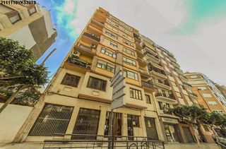 Pis a Avenida Cardenal Costa