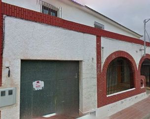 Chalet  Calle democracia. Chalet adosado en calle democracia, pedro muñoz
