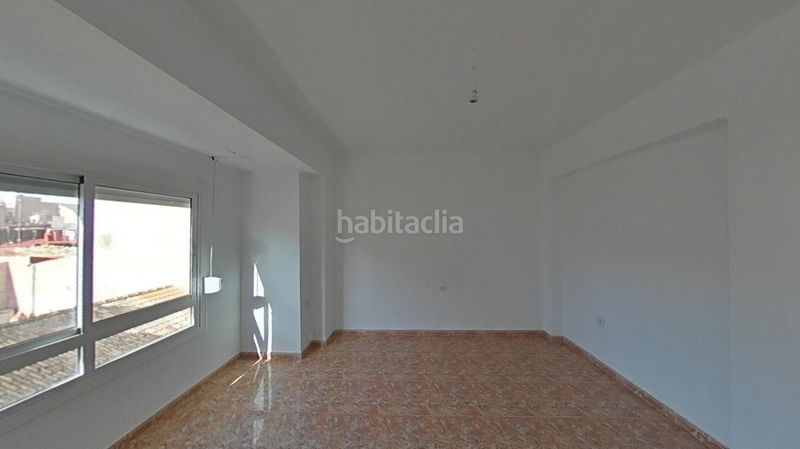 Foto 2e7c0bd0-4323-41a9-ace6-192501b08eef. Pis a Plaza Castelar - Mercado Central Elda