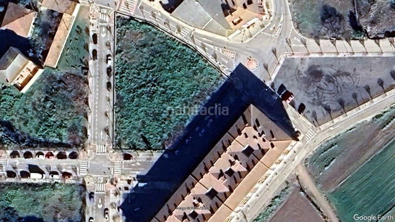 Foto f41ddecb-fa83-4573-86c0-308091971c38. Wohngrundstück in Agoncillo