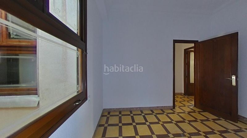Foto b5199870-f04d-43b7-9c8b-2adebff922f6. Pis a Plaza Castelar - Mercado Central Elda