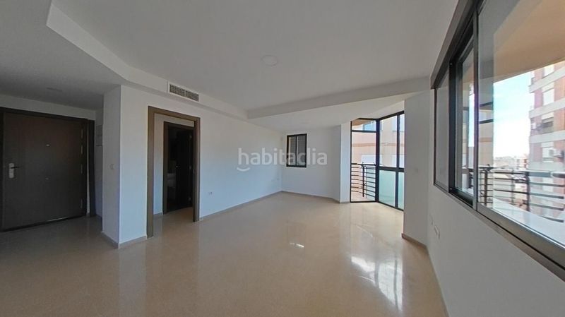 Foto 0a7b21c7-1db7-415a-b209-d42c88152940. Pis a Centro Elda