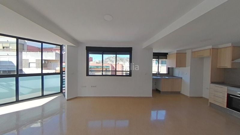 Foto 5c2434d8-f072-4f74-9e65-e12e6bdbc4bd. Pis a Centro Elda