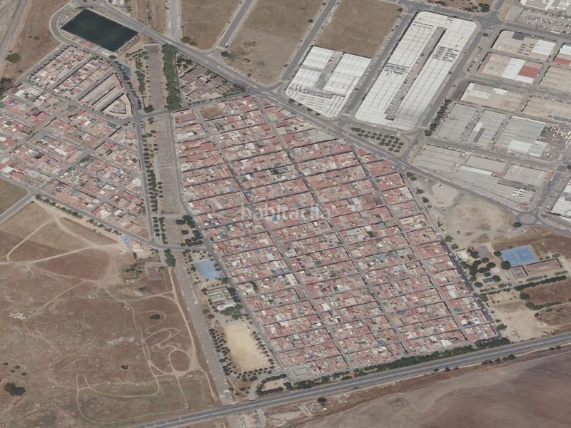 Foto b216d710-8c24-4fab-9b58-29a8039f2095. Casa a Palmete Sevilla