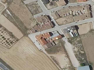 Casa  Joaquin rodrigo 43. Venta de casa en tarazona de la mancha