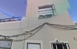 Casa  Jose gomez abad 20. Venta de casa en pechina