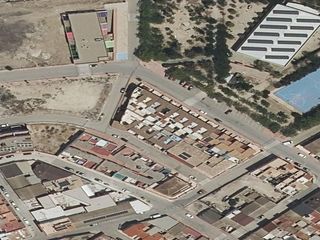 Casa  Reina sofía 8. Venta de casa en blanca