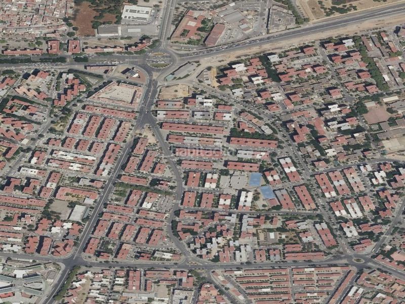 Foto c7cf66ef-7d23-4aa1-baea-8a345d6a4d0f. Pis a El Torrejón - El Cerezo Sevilla