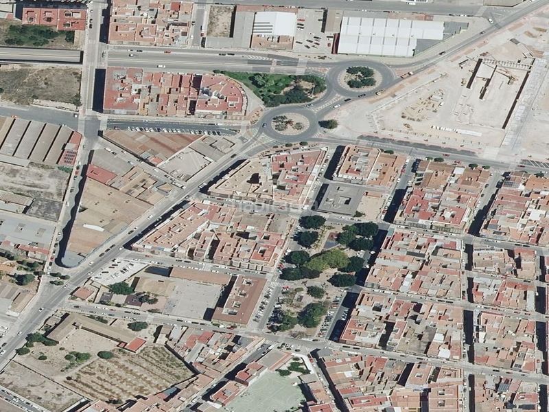 Foto a23af770-f360-4ba3-9633-b39ee365db92. Chalet venta de garaje en Algemesí