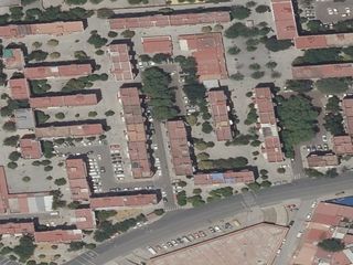 Casa  Cara ancha 5. Venta de casa en sevilla