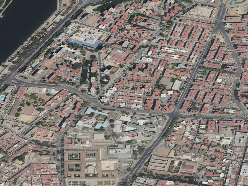 Foto c9fe8240-5064-4432-9dbb-42a0df3d2848. Pis a El Torrejón - El Cerezo Sevilla