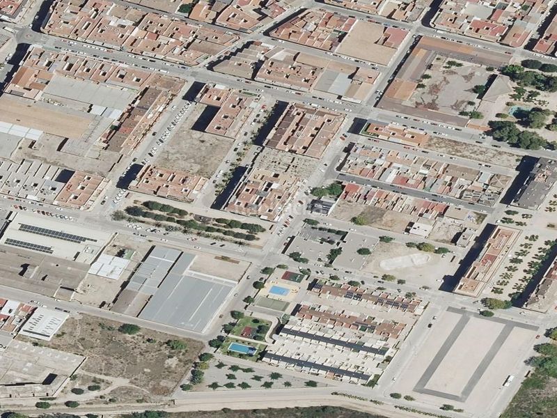 Foto a6c2d4bf-950e-4b06-b6ca-10017bcb6452. Pis a Carcaixent