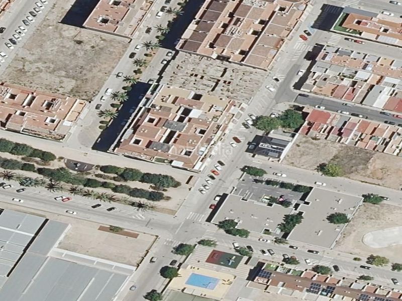 Foto b02276f8-d595-483c-8771-cbcc83c64d27. Pis a Carcaixent