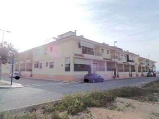 Xalet  Calle ángel hernández. Chalet adosado en calle ángel hernández, orihuela