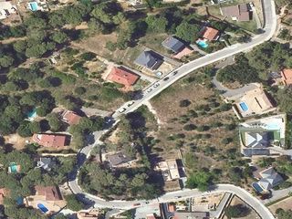 Terreny residencial  Cedre 22. Venta de urbano residencialtr en lliçà de vall