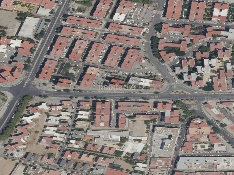 Foto 5407e358-5df3-4eb6-8898-b7f432a1c912. Pis a El Torrejón - El Cerezo Sevilla