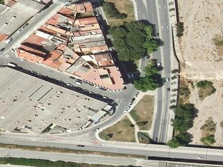 Country house  Calle de jerez 122. Local comercial en terrassa barcelona