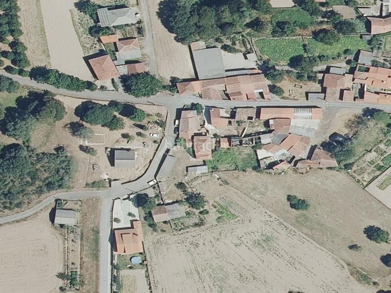 Foto 586f9f38-48a1-4583-ad56-036d58f83951. Casa a Blancos (Os)