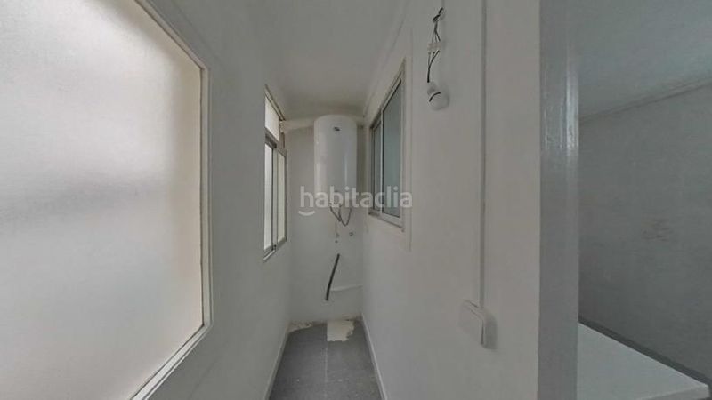 Foto ddba3a94-ab21-484f-8902-3c88f784d5b1. Pis a Col·legis Nous Mollet del Vallès