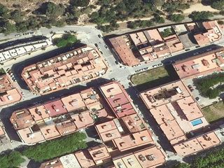 Etagenwohnung  Olot 90. Venta de piso en girona