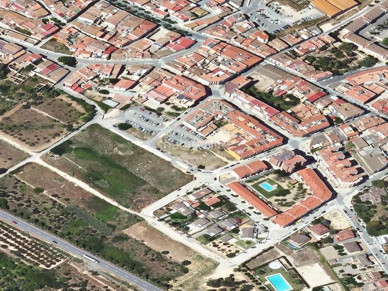 Foto 015ee833-3134-4a64-91ba-86255461d7fe. Terreny residencial a Constantí