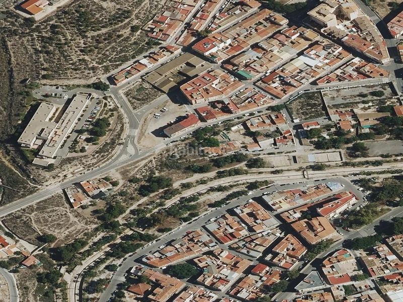 Foto 525a76a2-3f86-427d-b284-0704deecfff0. Casa in San Crispín-Huerta Nueva-Estación Elda