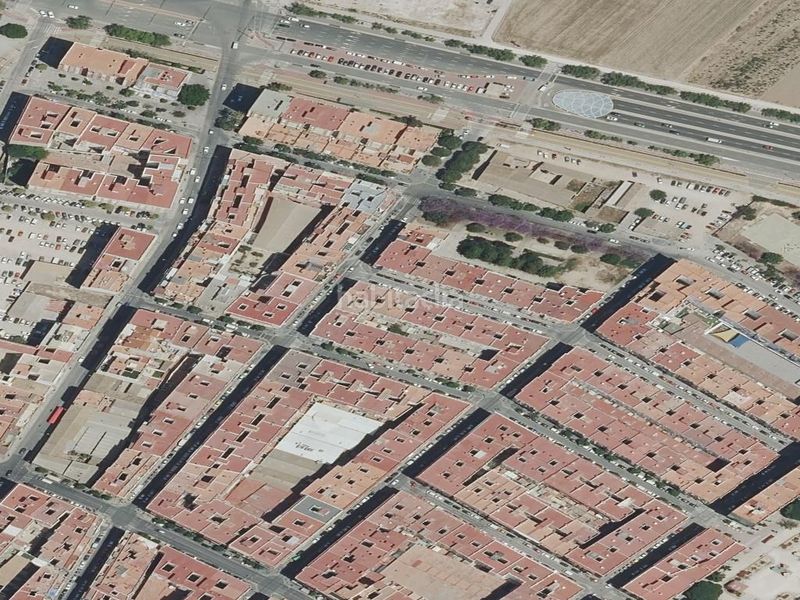 Foto a1d02a7d-fb39-4e54-9fad-c35552a13163. Pis a Els Orriols Valencia