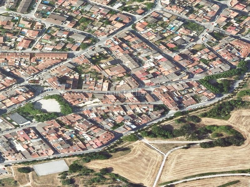 Foto b6be83ee-08ae-4574-8bbf-f03ca62c1f42. Pis a Ca n´Oriol Rubí
