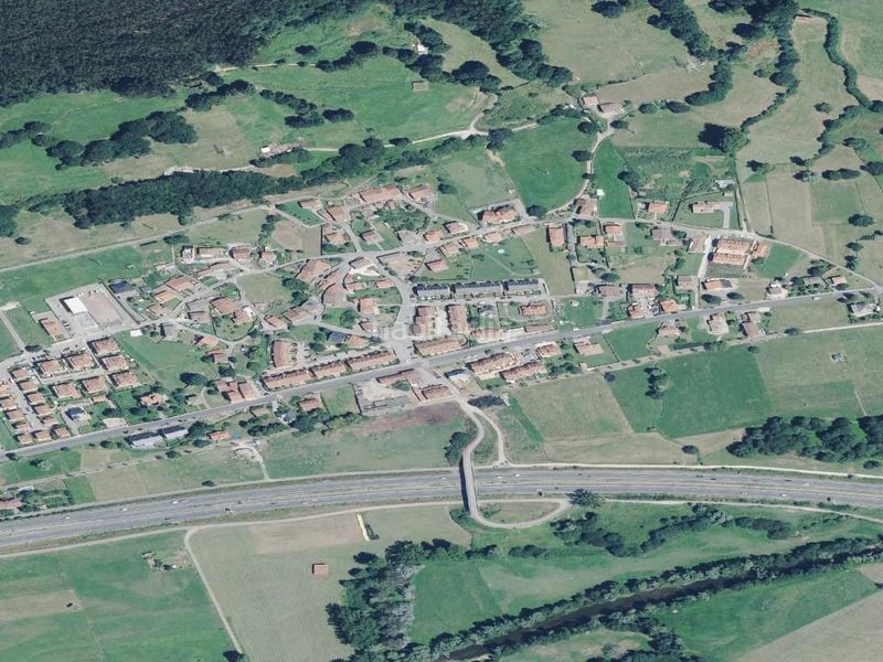Foto 5adf288b-b8f6-4824-9dab-561c4555113e. Pis a Castañeda