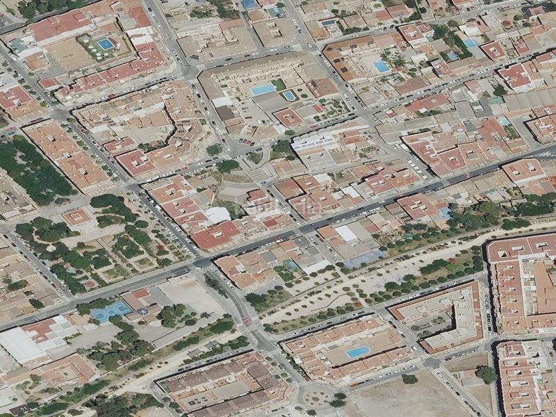 Foto 4f76775d-d90f-40b9-96f5-42fbcd380d03. Pis a Benimàmet Valencia
