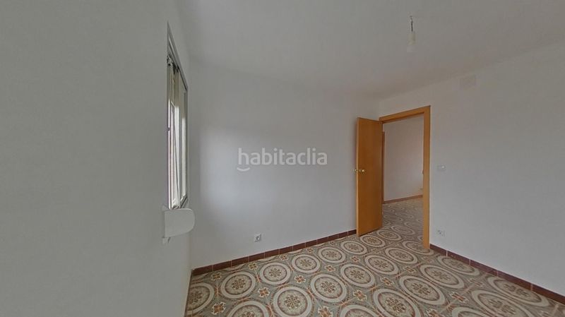 Foto 97a8144d-760c-4c6c-87db-e31da35612f6. Pis a Roquetes Barcelona