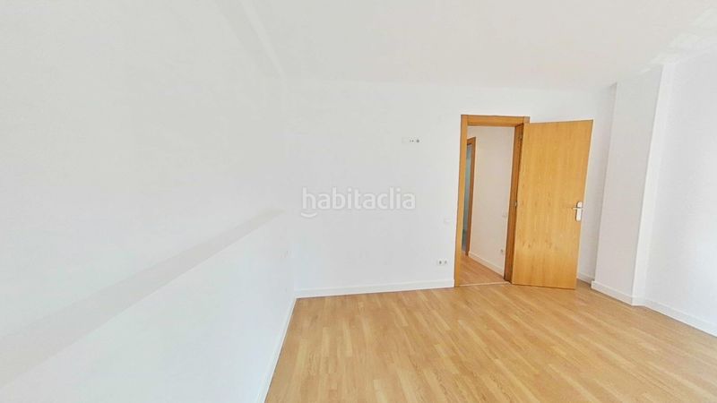 Foto 4cd88f8a-337f-4719-953c-56a01f019001. Pis a Mercat Rubí