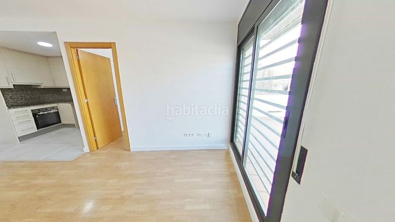 Foto b643ef0e-e32c-4b4c-a054-87b74bf0a274. Pis a Mercat Rubí