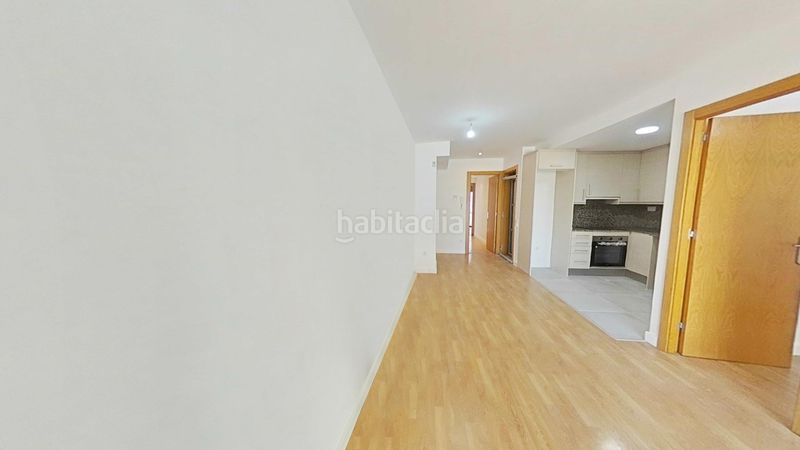 Foto d0ffd462-0282-43ec-89c8-7a4a20d46a42. Pis a Mercat Rubí
