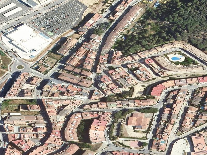 Foto 1d3bdf5e-c07a-4f74-9d74-57fe3d774599. Pis a Mont Ferrant-Joan Carles I Blanes