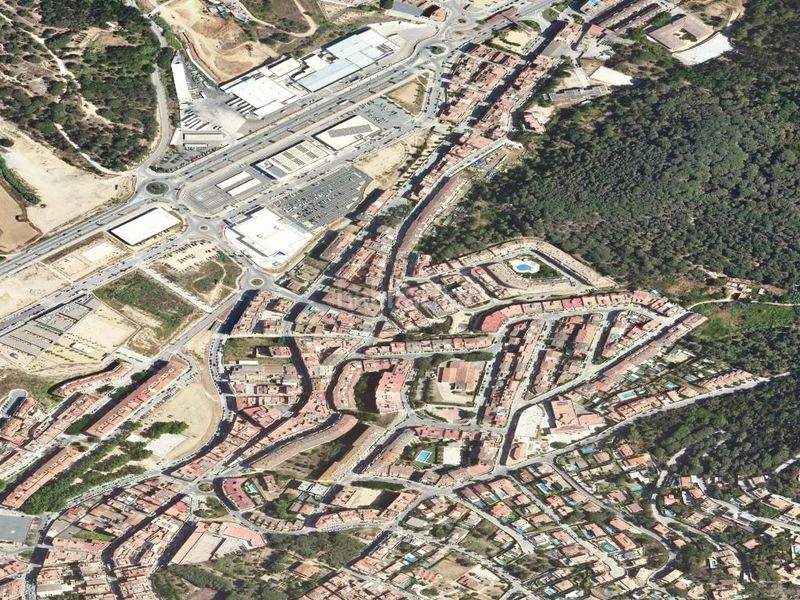 Foto d84ab093-5bf3-4054-9bd2-778f4ddacbf3. Pis a Mont Ferrant-Joan Carles I Blanes